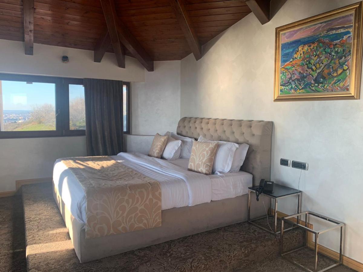 Agroturizem Kodra E Kuajve 4*