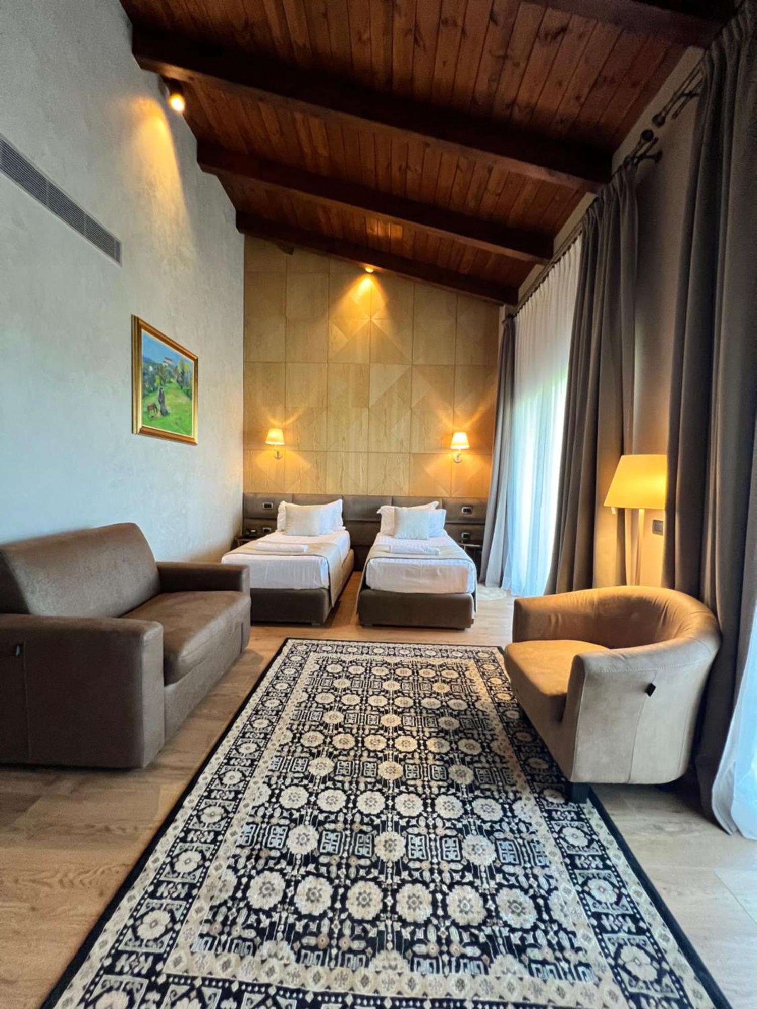 Agroturizem Kodra E Kuajve 4* Shkallnur