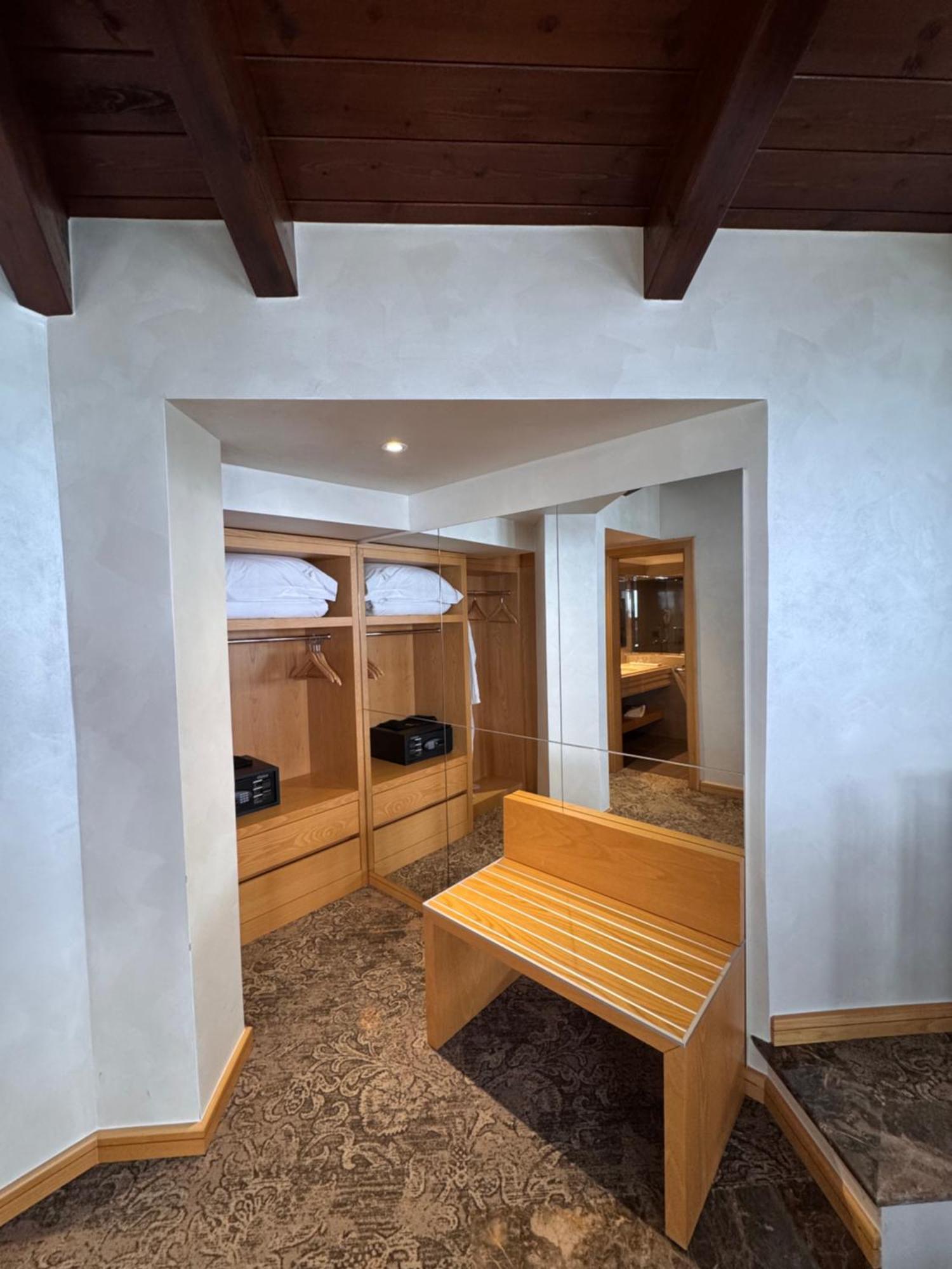 Agroturizem Kodra E Kuajve Resort 4*