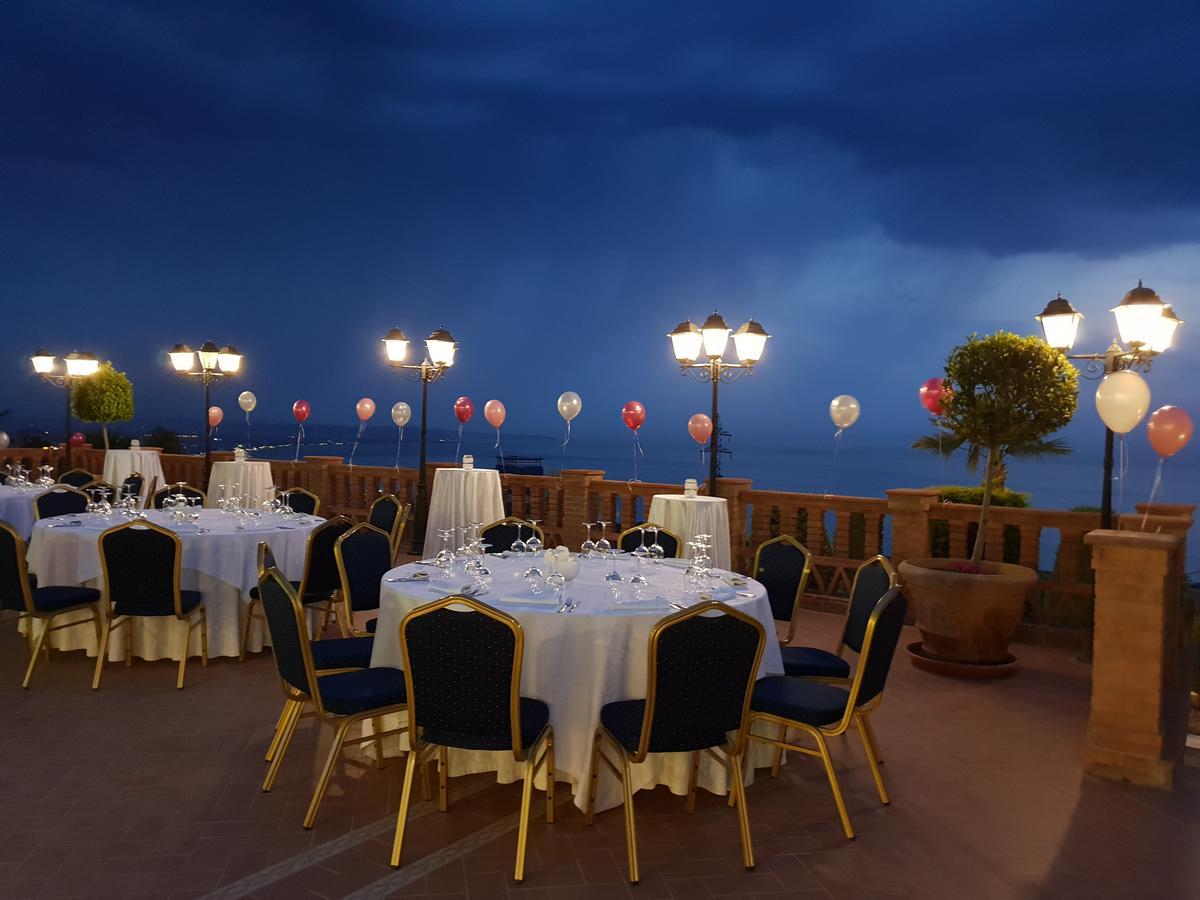 Resort Agroturizem Kodra E Kuajve Shkallnur